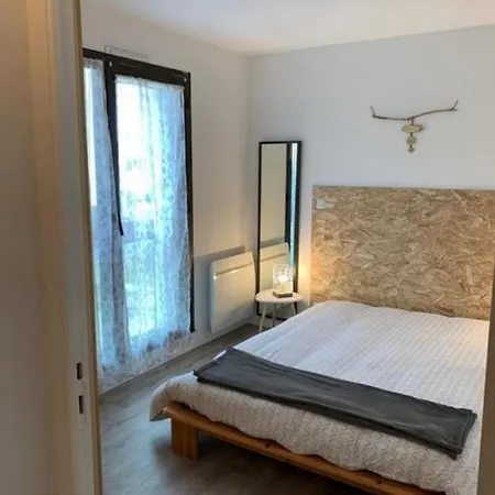 Bel Avec Piscine Et Proche
