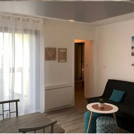 Bel Avec Piscine Et Proche Apartman