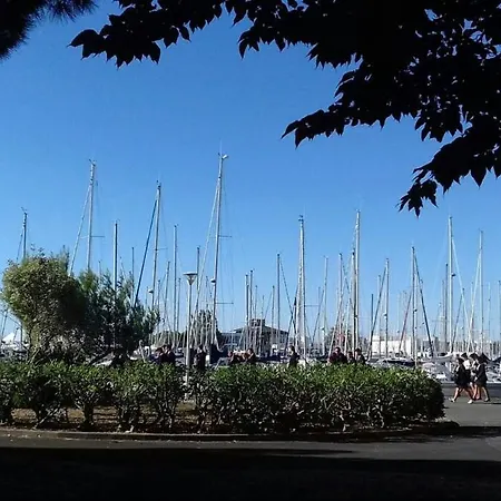 Bel Avec Piscine Et Proche